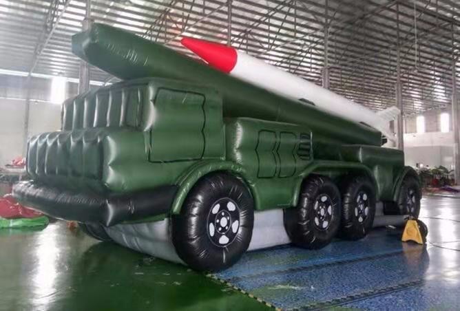 措勤迷彩导弹车